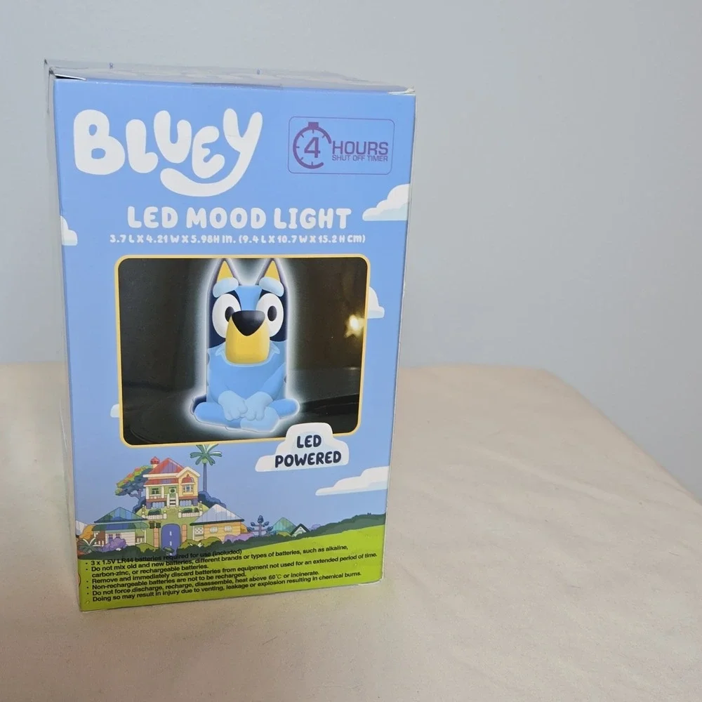 Bluey LED Mood Light Night Light Battery Powered 4hr Timer 3.7x4.2x6in Kids